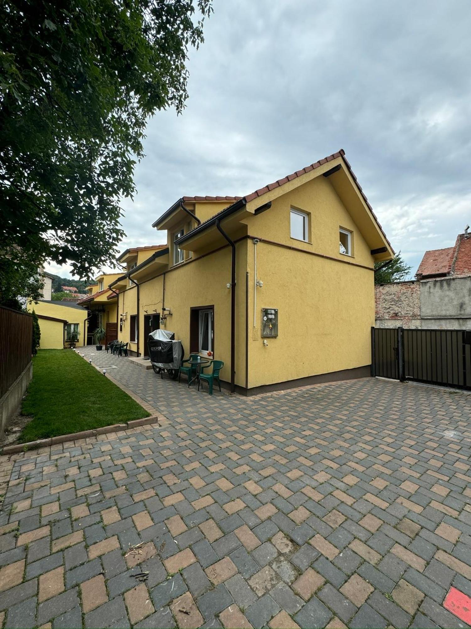 Apartamente De Inchiriat Lucky House Брашов Екстер'єр фото