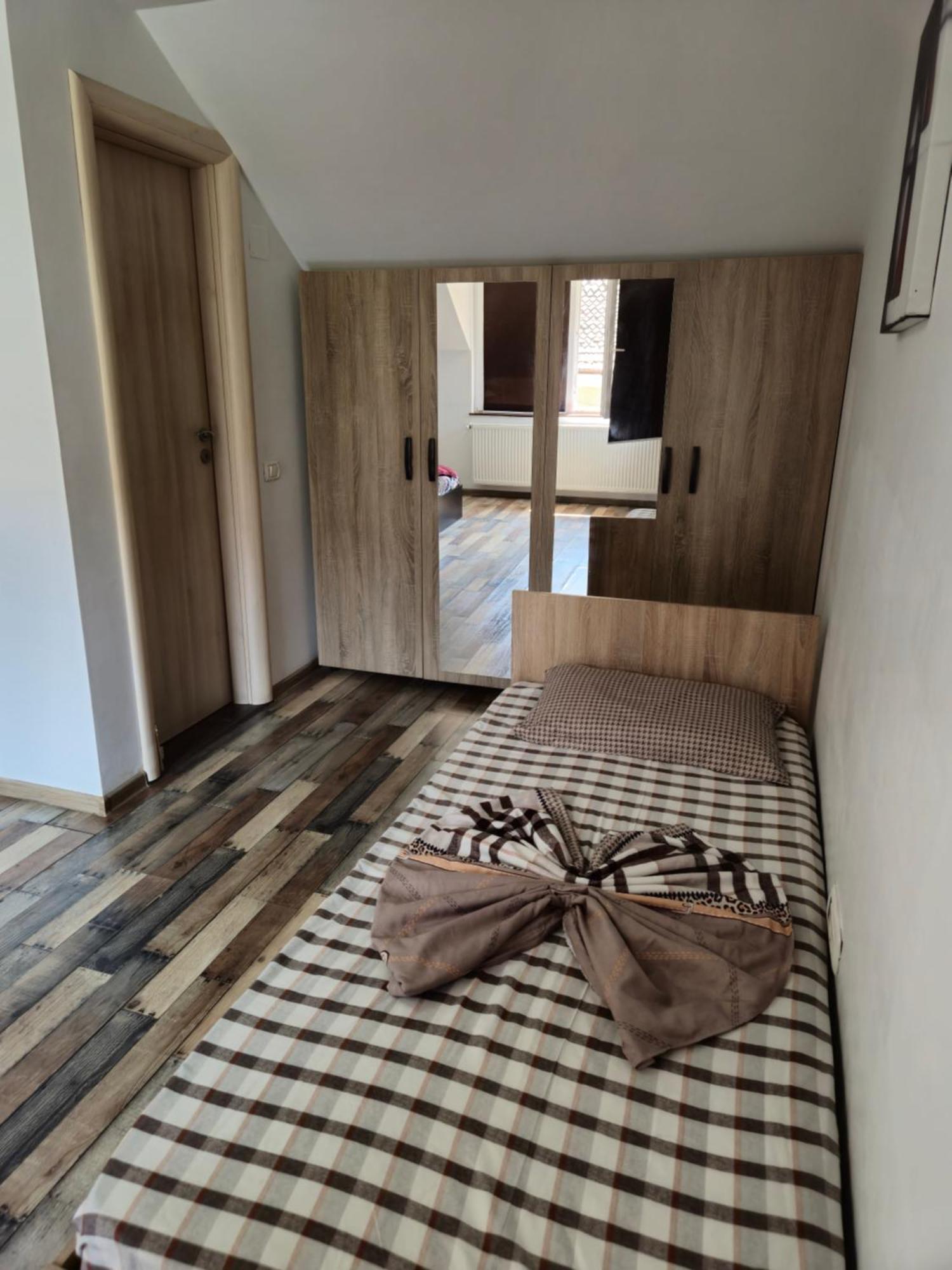Apartamente De Inchiriat Lucky House Брашов Екстер'єр фото